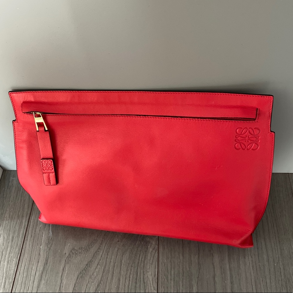 Loewe T pouch clutch